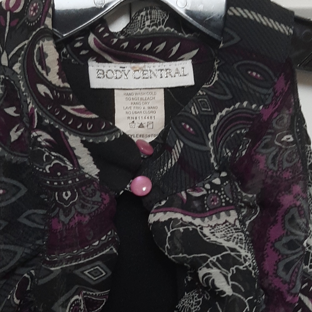 Body Central Women's Sleeveless Blouse - Picture 3 of 6